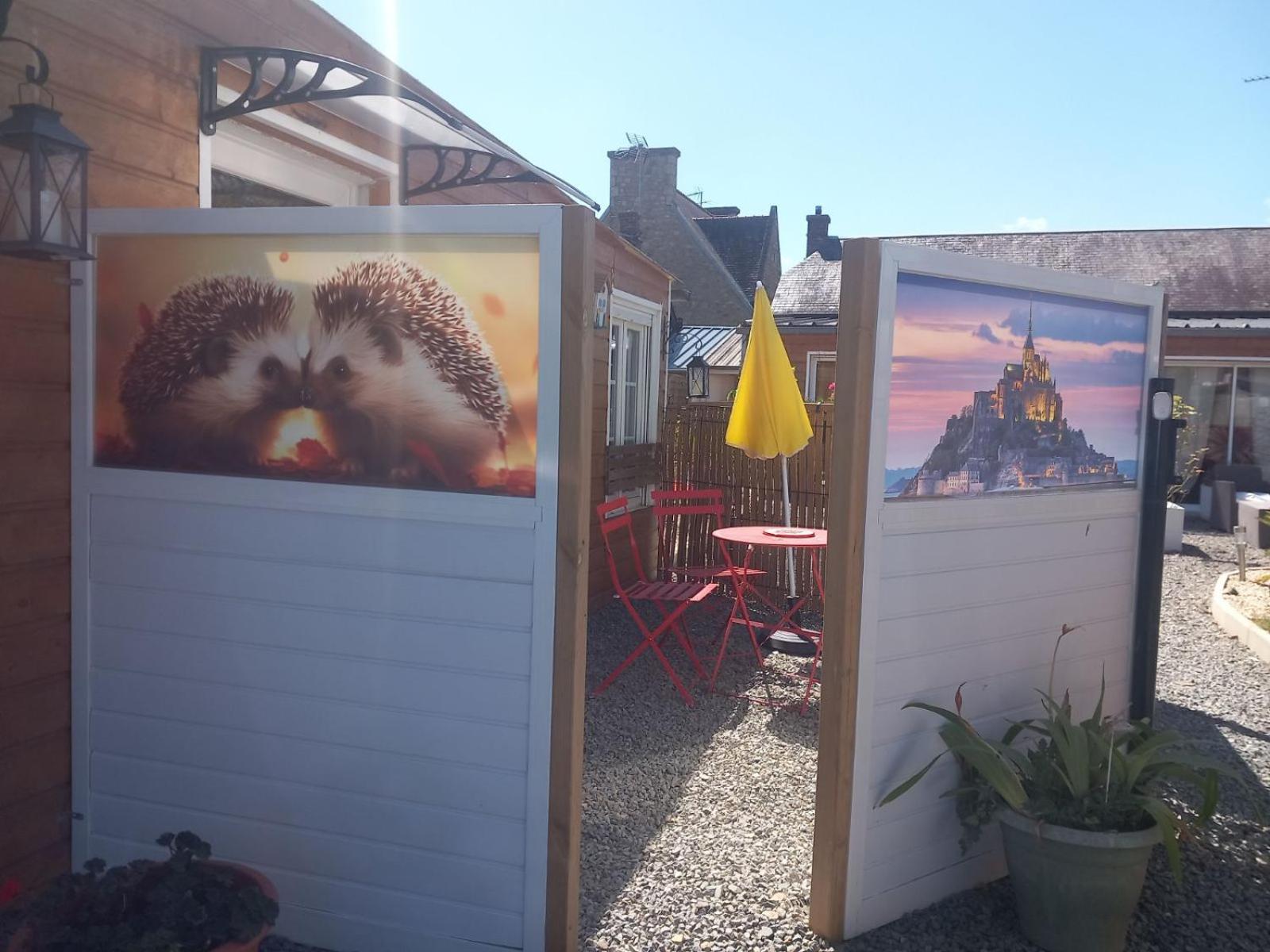 ポントルソン Les Herissons De La Baie Bed & Breakfast エクステリア 写真